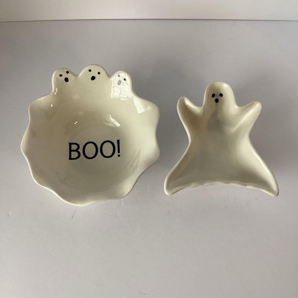 HALLOWEEN: lot of 2 ceramic ghost bowls